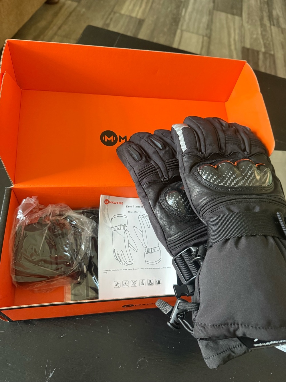 Maweme Men's Black Thermal Motorcycle Gloves with Carbon-Style Knuckle Guards